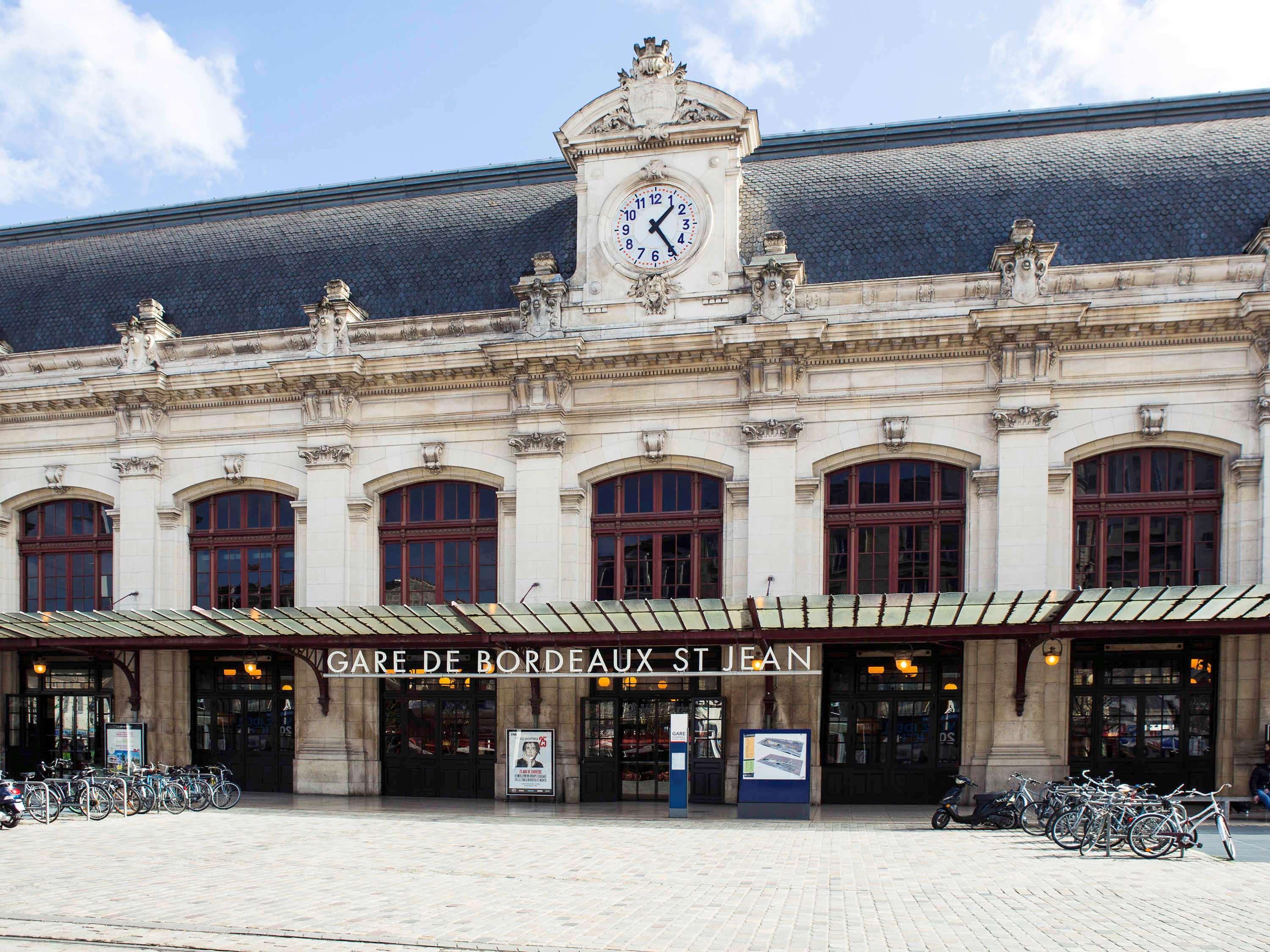 Ibis Styles Bordeaux Gare Saint-Jean Hotel Bagian luar foto